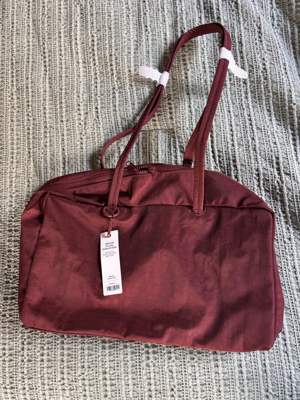BAGGU medium bowler bag in mahogany